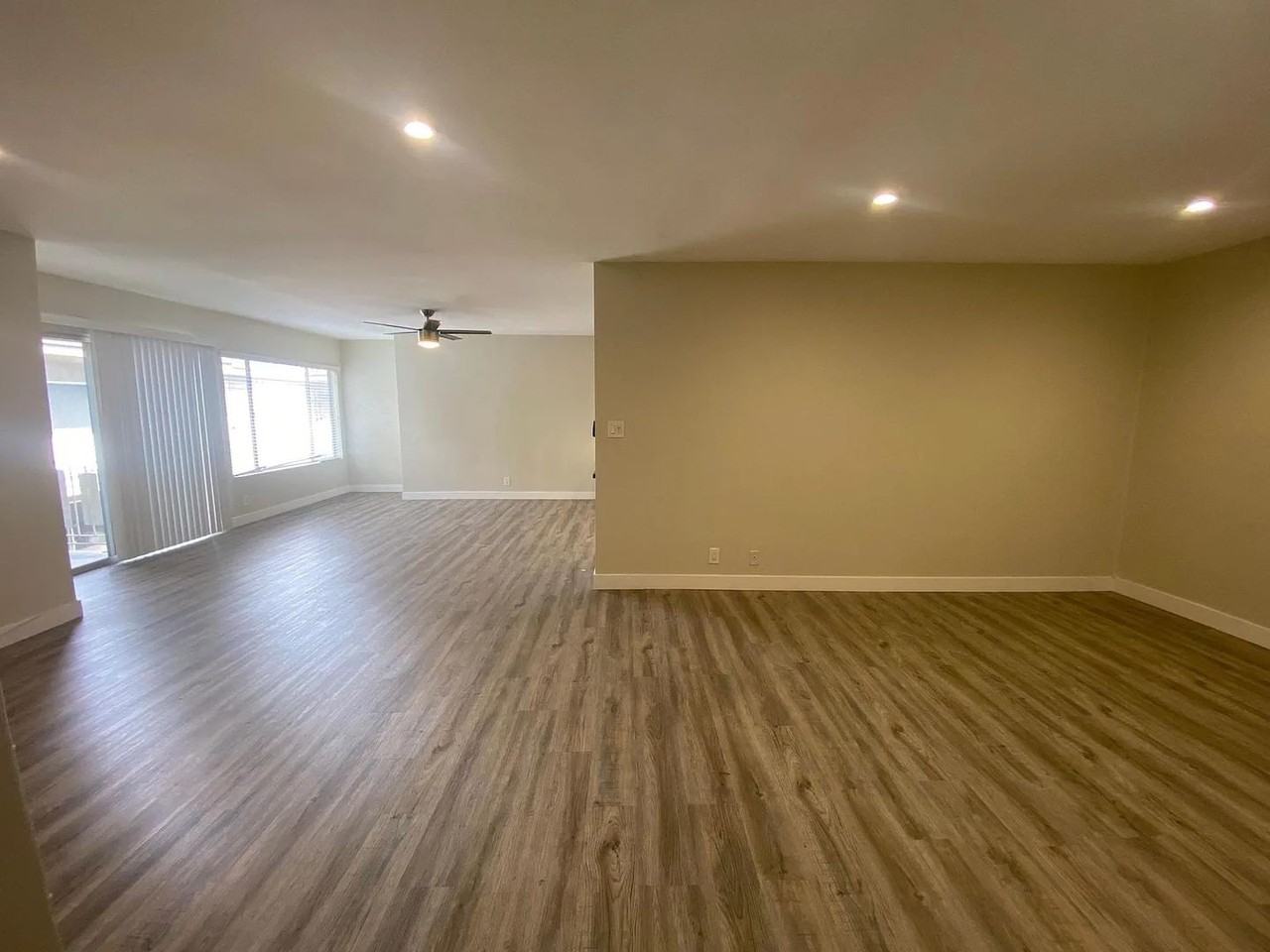 350 N Crescent Drive - Photo 4 of 21