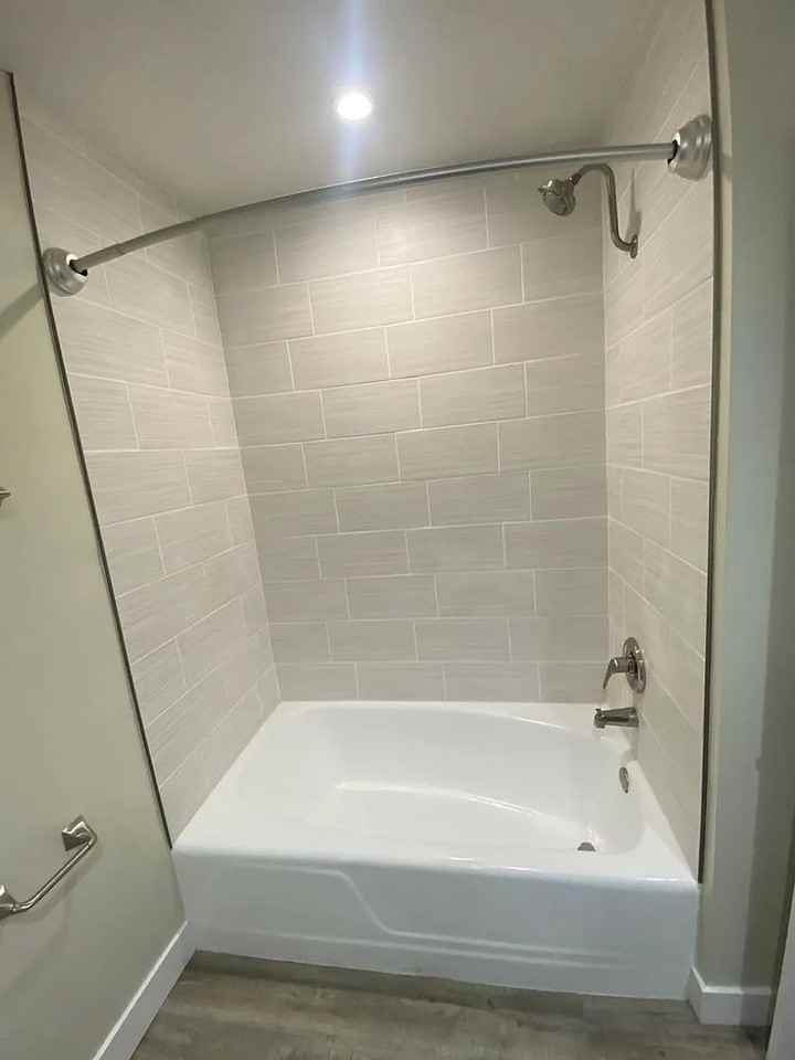 350 N Crescent Drive - Photo 7 of 21