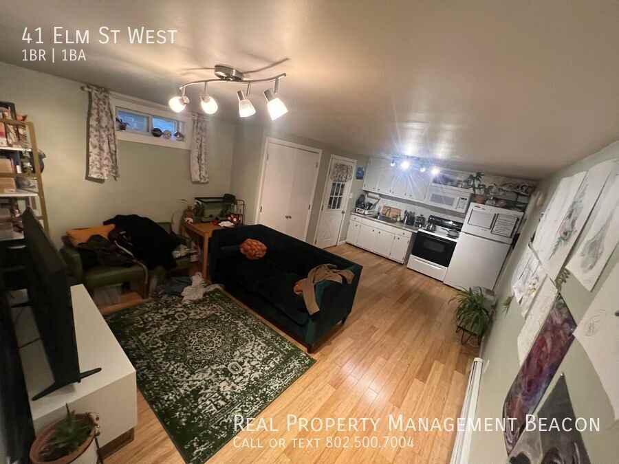 41 Elm St W - Photo 2 of 5