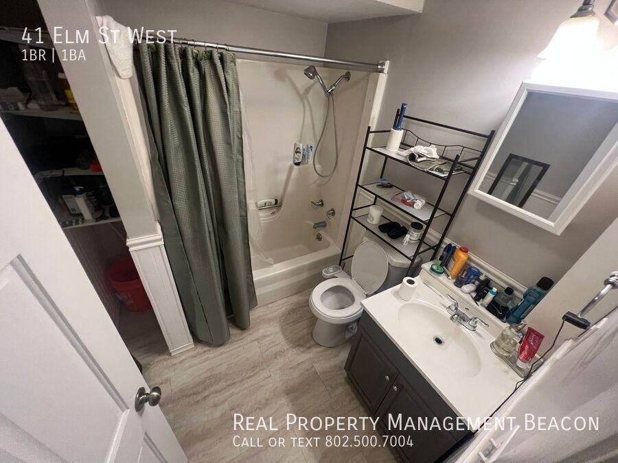 41 Elm St W - Photo 3 of 5