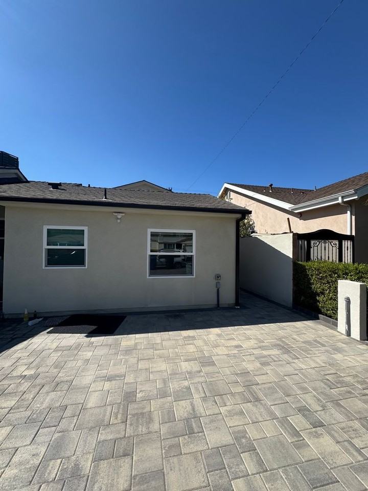 Rosita - Photo 2 of 31