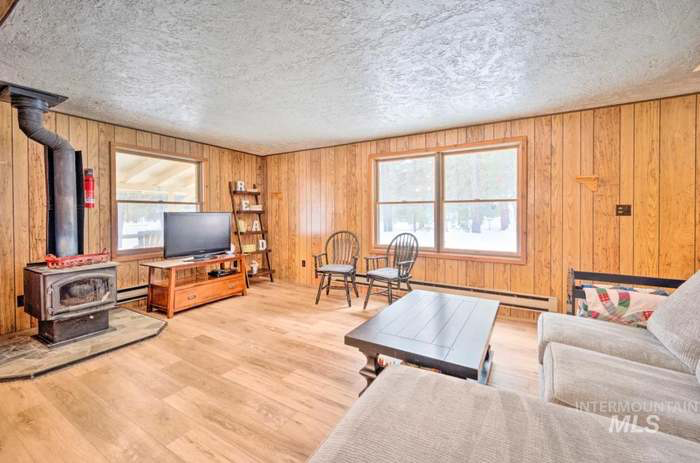 8392 Highway - Photo 3 of 27