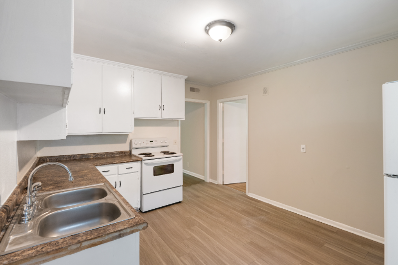 2209 Morehead Ave #4 - Photo 4 of 20