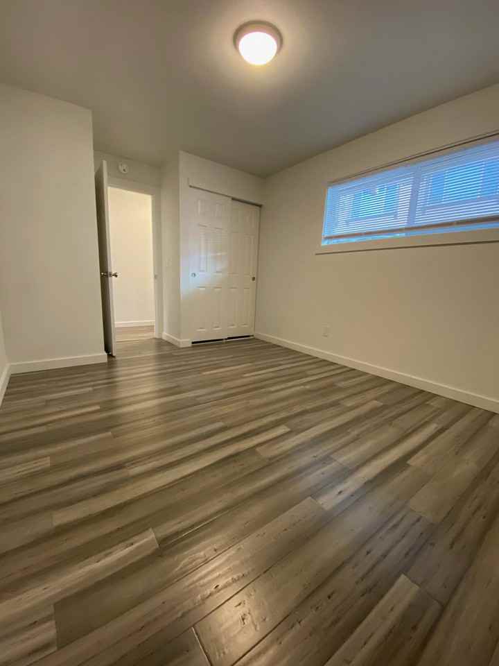 Vista 430 Apartments - Photo 2 of 9