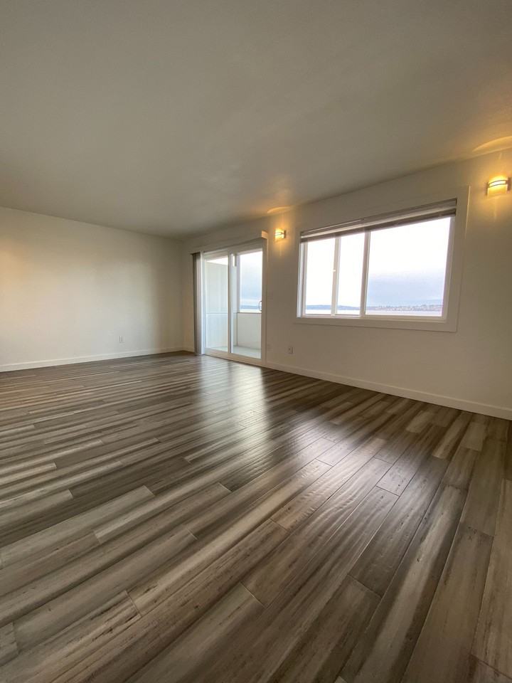 Vista 430 Apartments - Photo 6 of 9