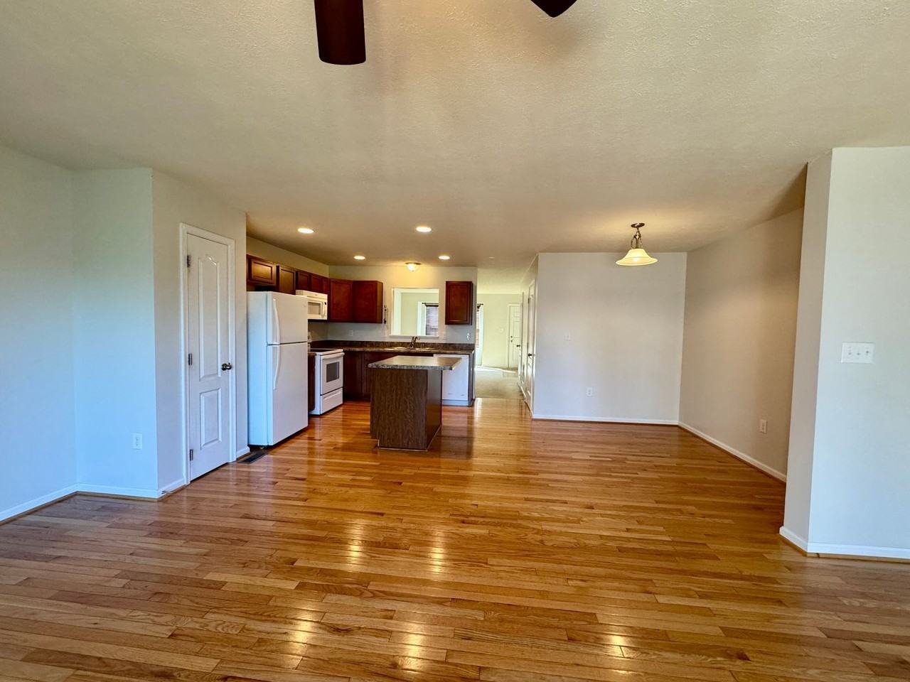 206 Treeline Ln - Photo 5 of 44