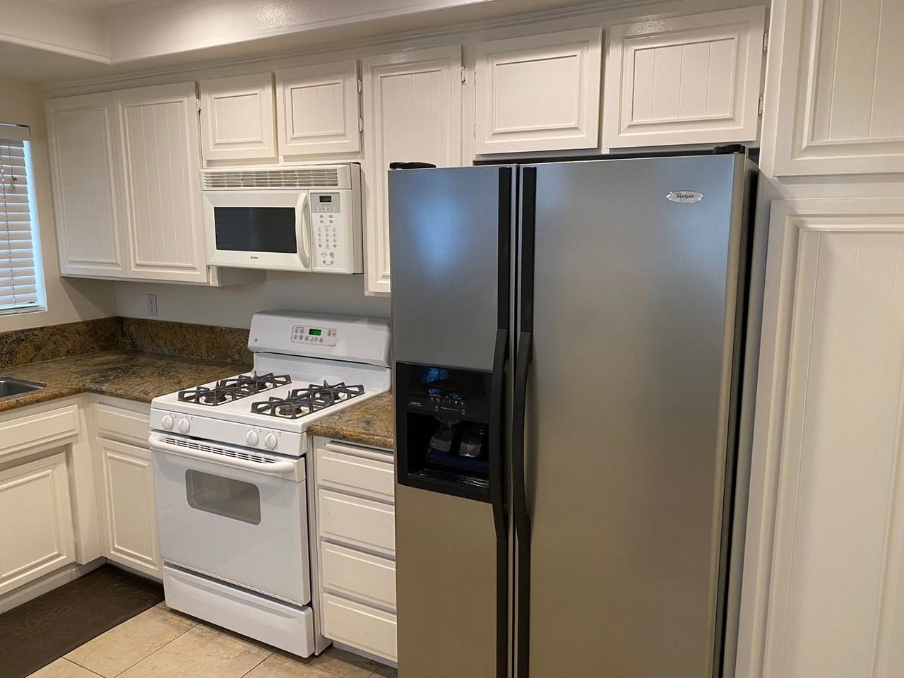 1234 12th St #4 - Photo 6 of 30