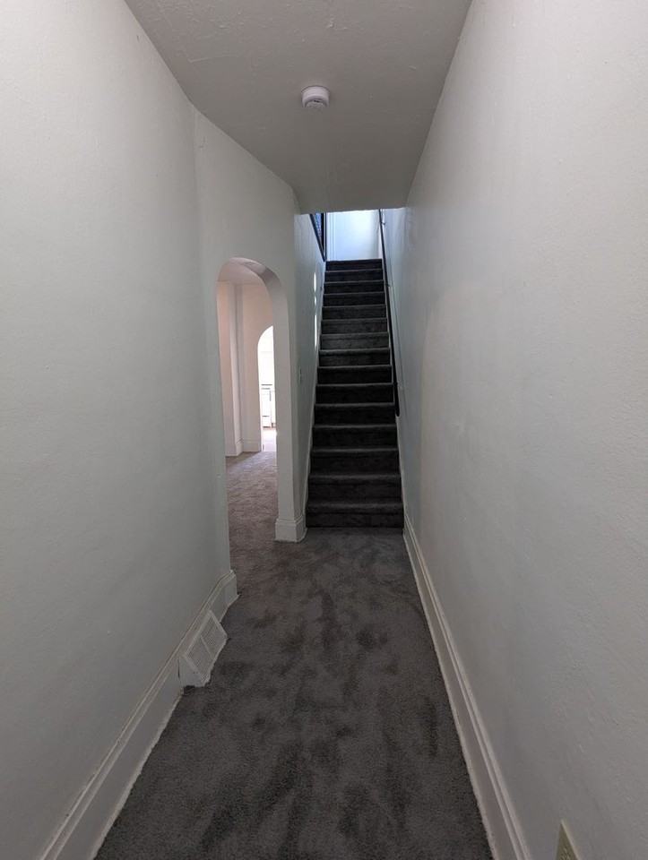 1 Stanley St - Photo 3 of 20