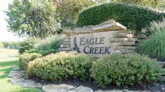 2090-2096 SW Timbertrace Ln - Photo 1 of 1