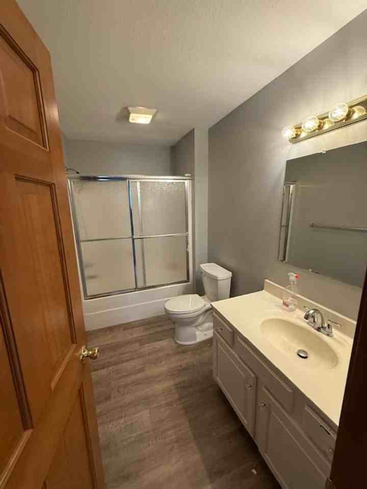 1105 N Park Ave - Photo 4 of 12