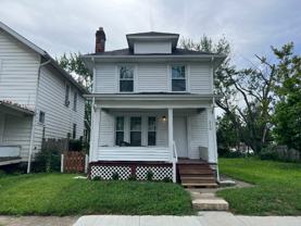 239 S Harris Ave - Photo 1 of 1