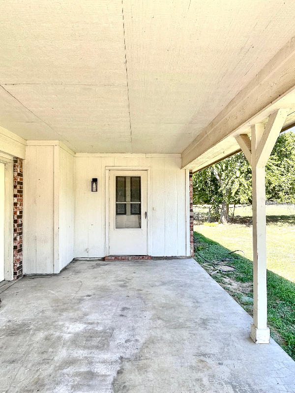 922 Terry Trl - Photo 3 of 20