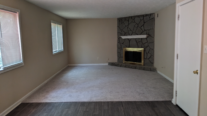 697 Tarkington Rd N - Photo 4 of 12