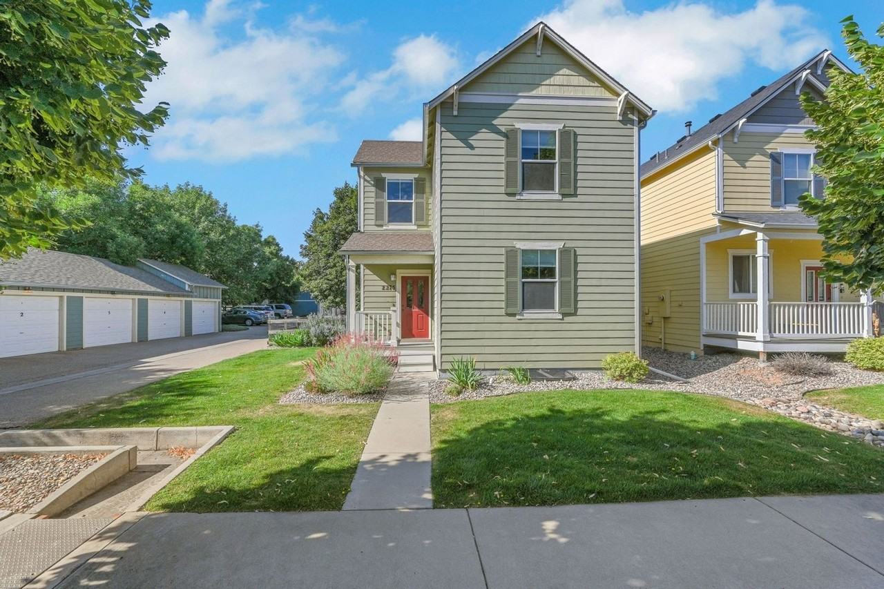 2275 Trestle Rd - Photo 2 of 33