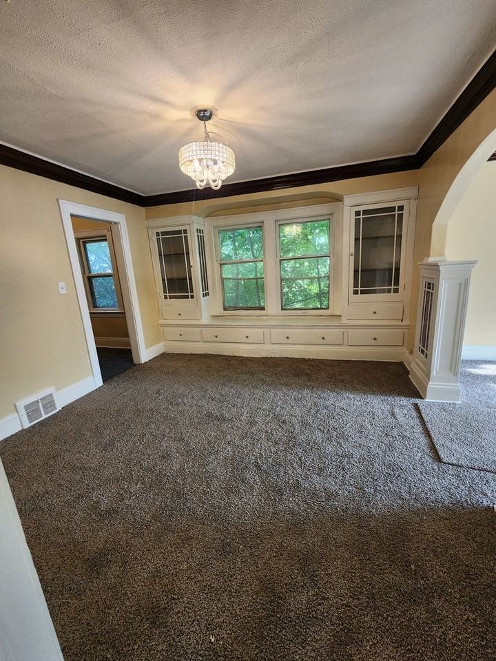 3045 E 130th St - Photo 7 of 9