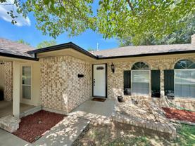5705 Nw Chestnut Ln - Photo 1 of 1