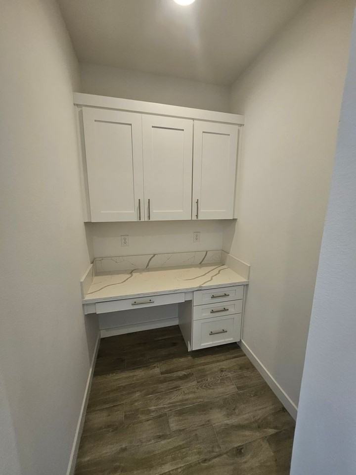 1410 Dutchman Trail - Photo 6 of 19