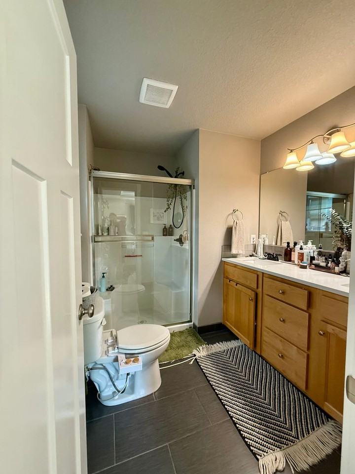 9034 N Drummond Ave - Photo 5 of 14
