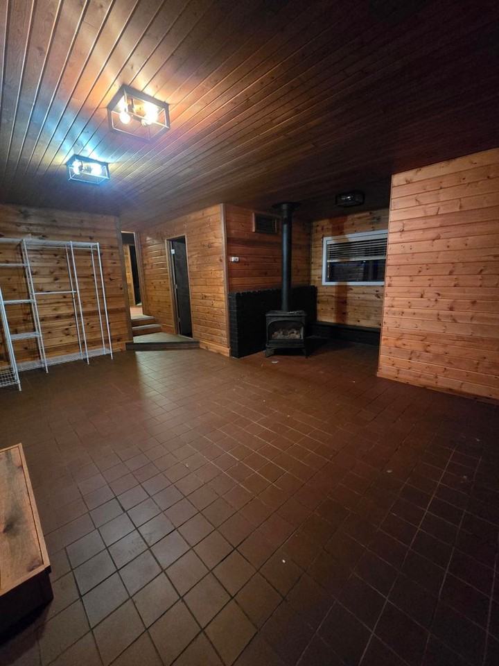 3019 Douglas Rd - Photo 7 of 50