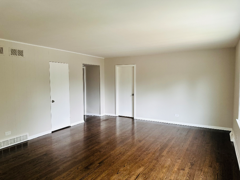 17950 Park Ave #B - Photo 3 of 9