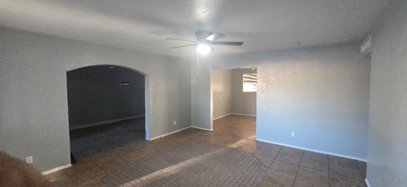 506 N Hunt Dr - Photo 3 of 18