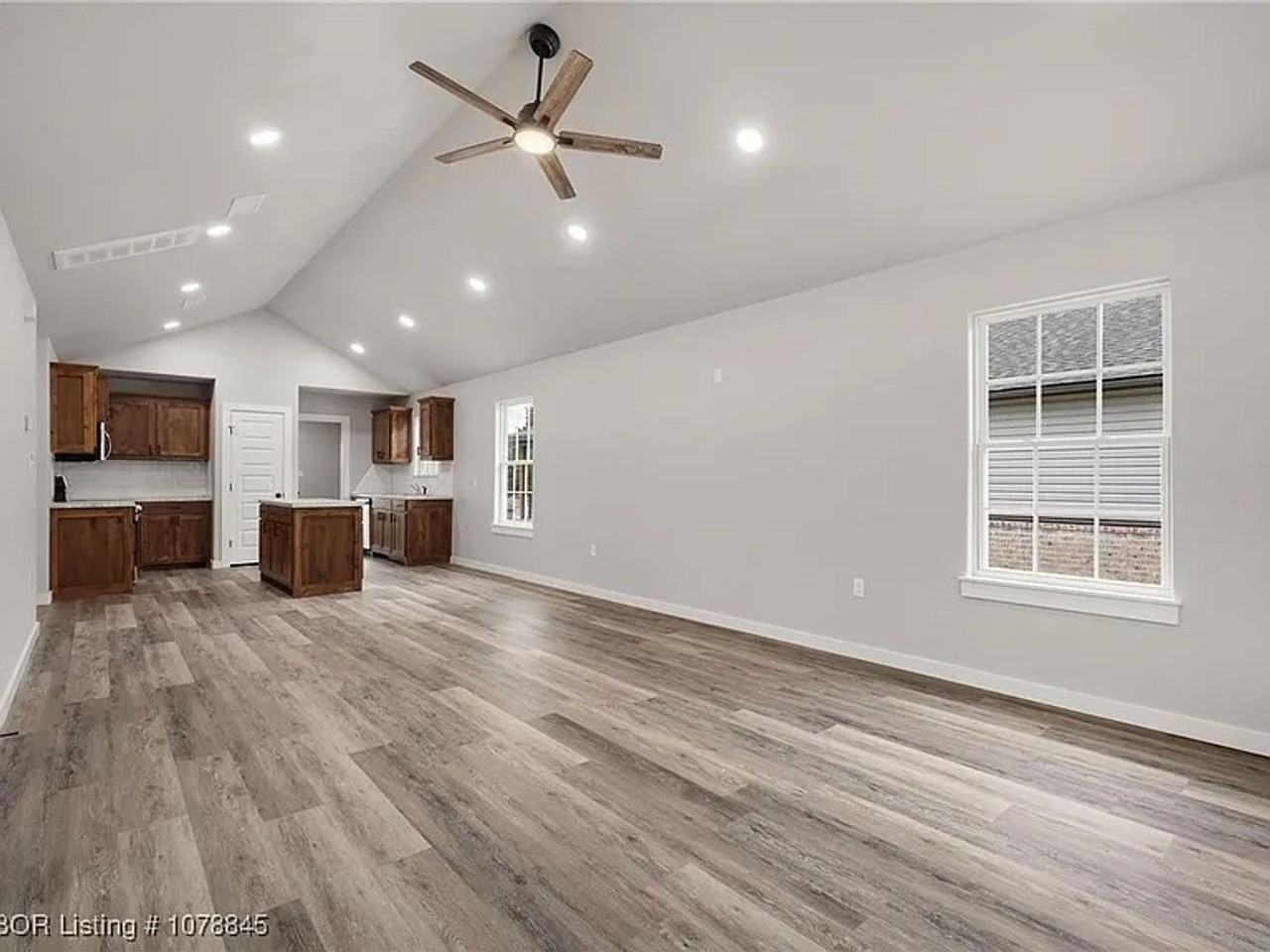 175 Kidd Ln - Photo 3 of 4