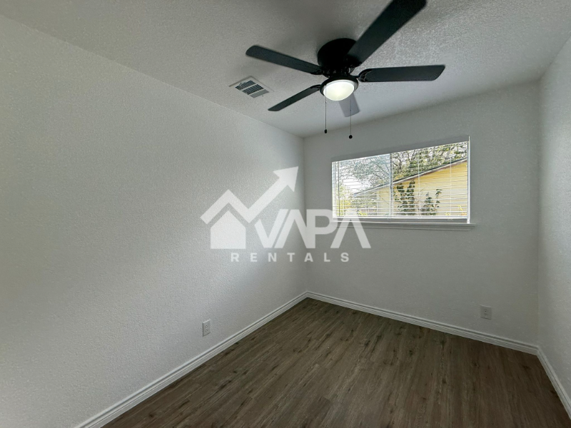 6115 Frio Valley Dr - Photo 7 of 15