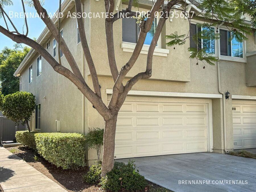 1205 Stagecoach Trail Loop - Photo 2 of 27