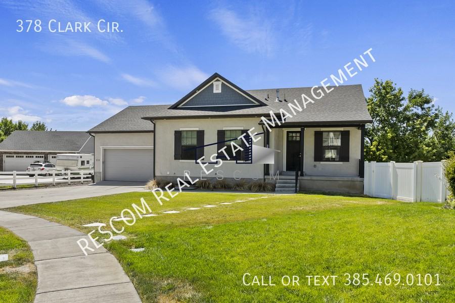 378 W Clark Cir - Photo 2 of 37