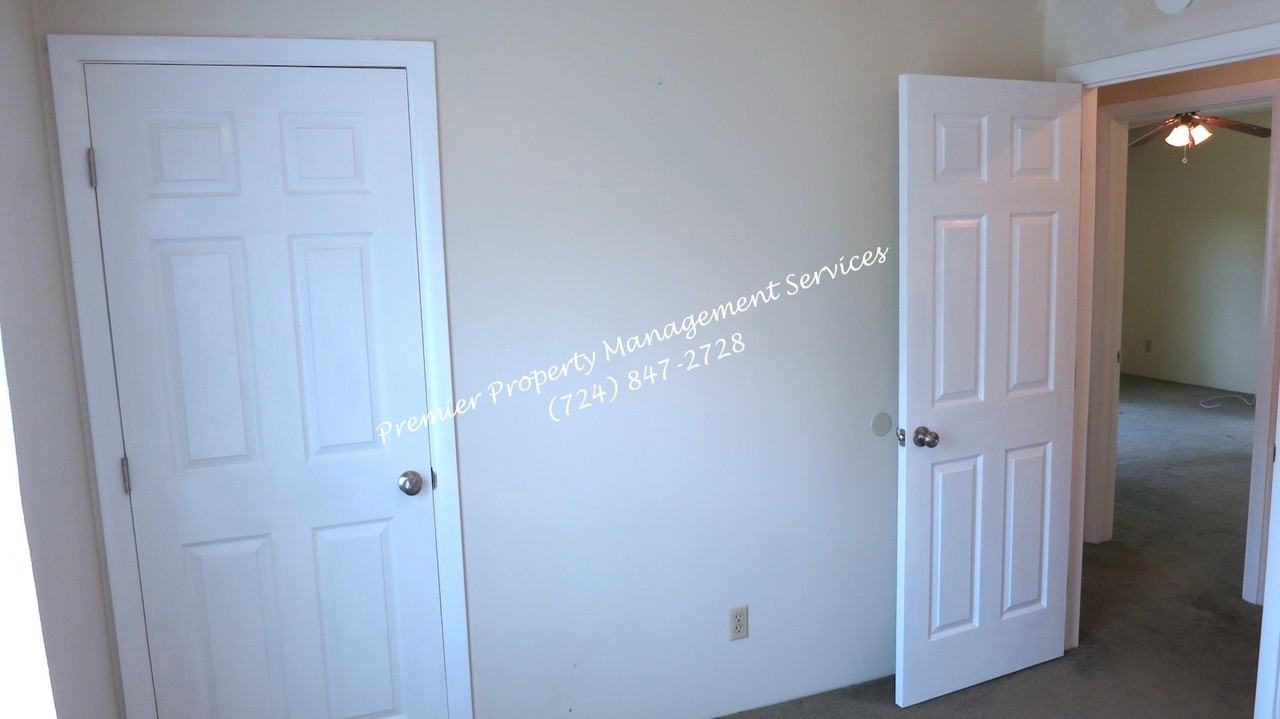 511 Upper Service Road - Photo 4 of 38