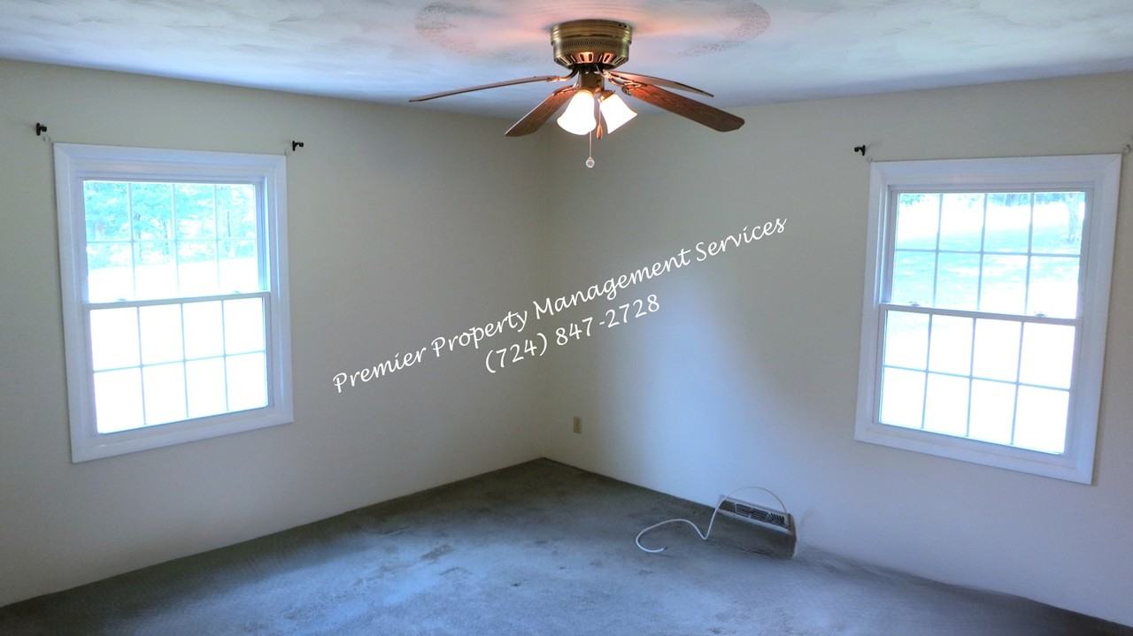 511 Upper Service Road - Photo 5 of 38