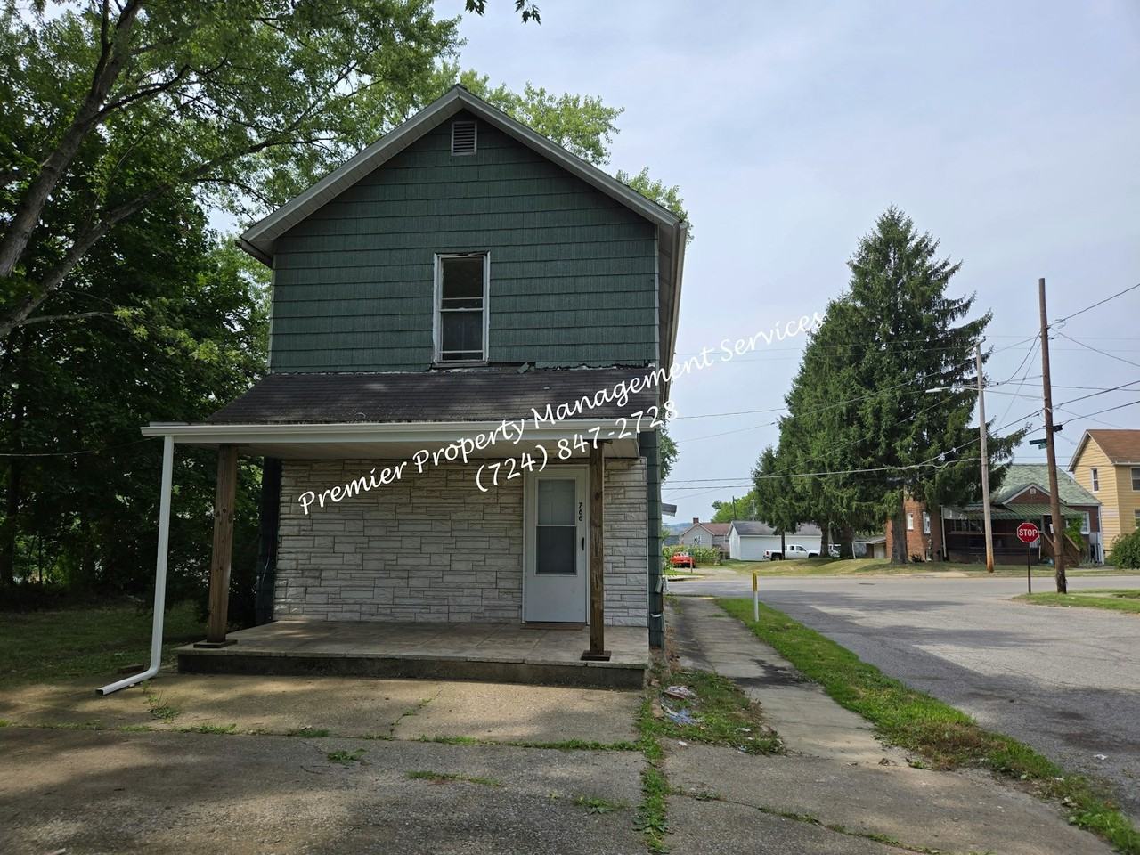 766 Lathrop Street - Photo 2 of 21