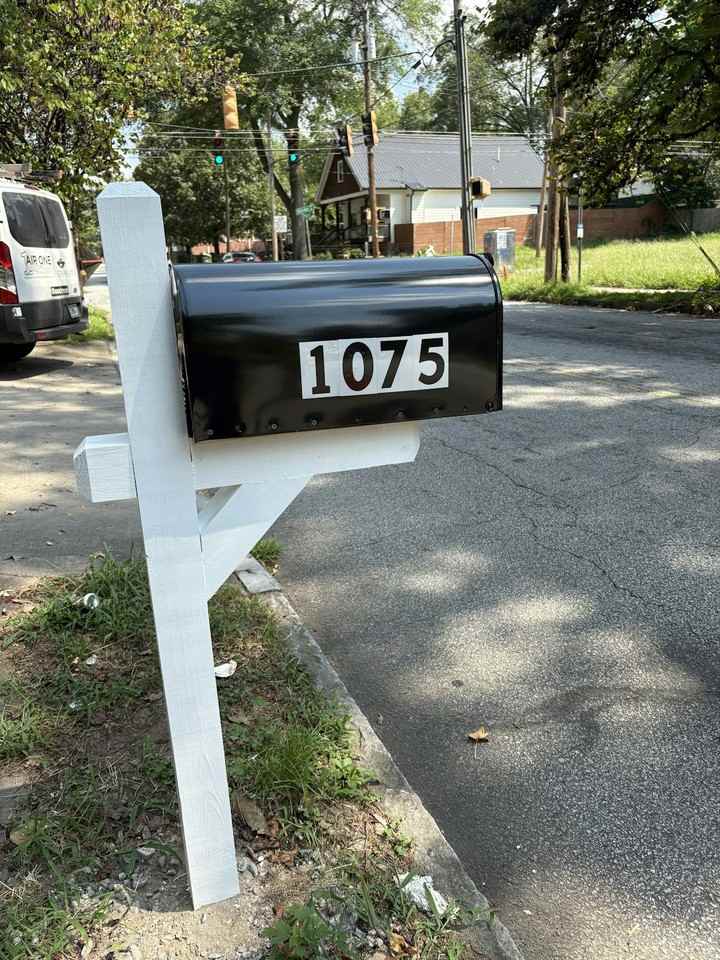 1075 McDaniel Street Southwest - Photo 2 of 42