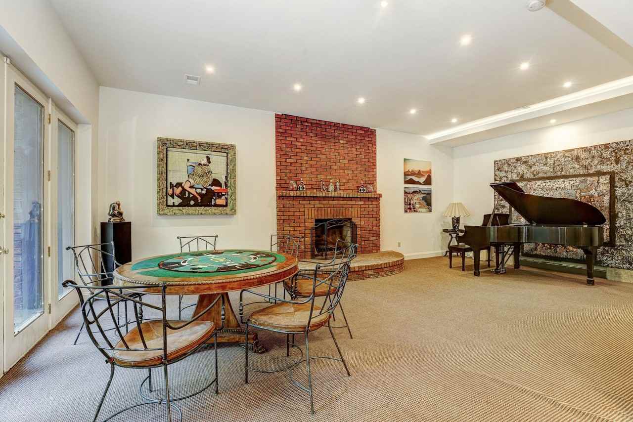 25 Highfield Ct, Unit C - Photo 2 of 24