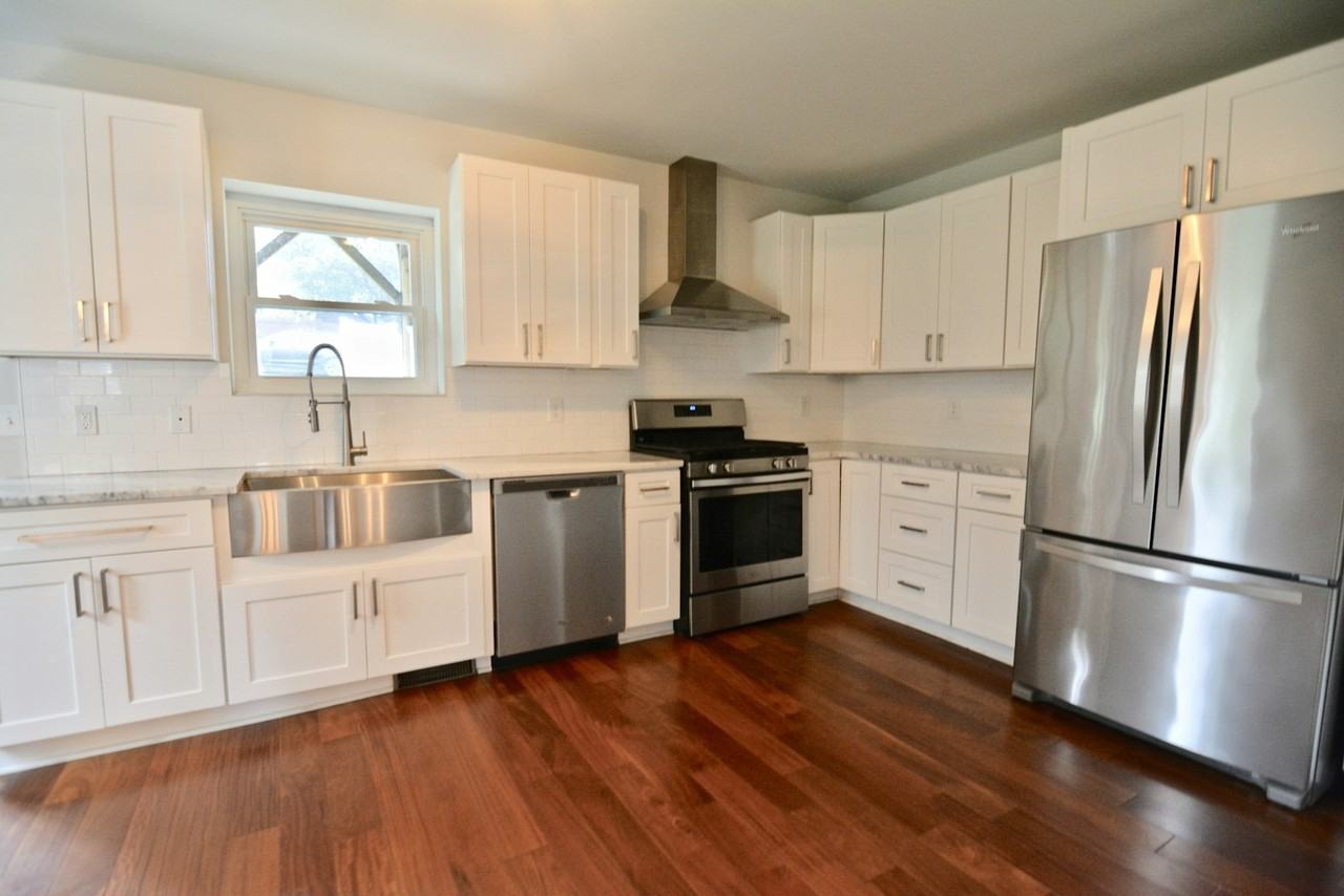 147 Lachenour Avenue, Unit A - First Floor - Photo 2 of 14