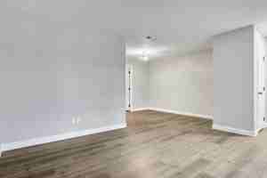 featured image of Dowlen Pl