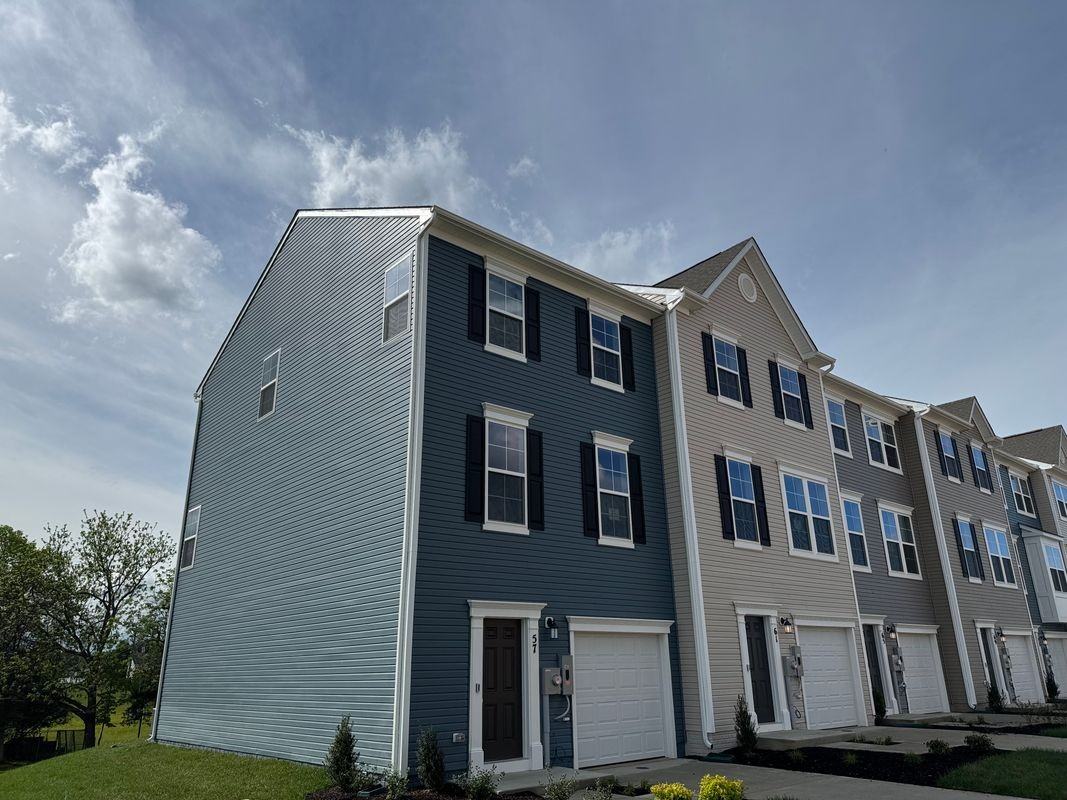 57 Gray Silver Rd - Photo 2 of 32