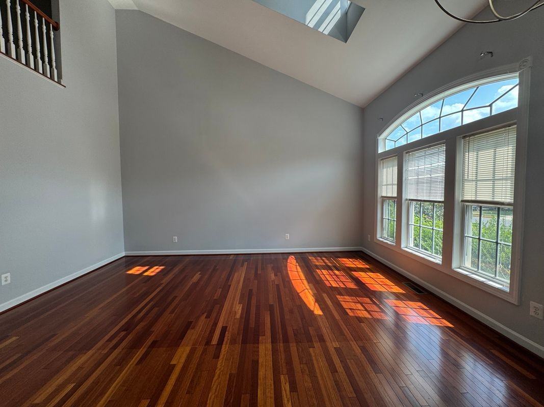 15028 Gaffney Cir - Photo 2 of 29