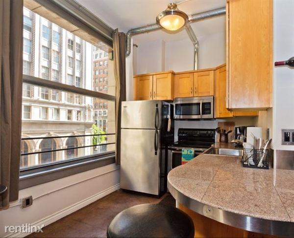 W 7th St & S Spring St - Photo 2 of 11