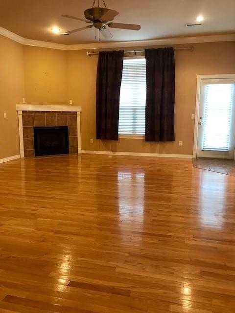 3908 Southwest Surrey Avenue - Photo 3 of 15