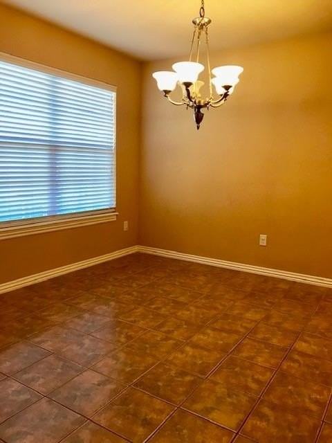 3908 Southwest Surrey Avenue - Photo 7 of 15