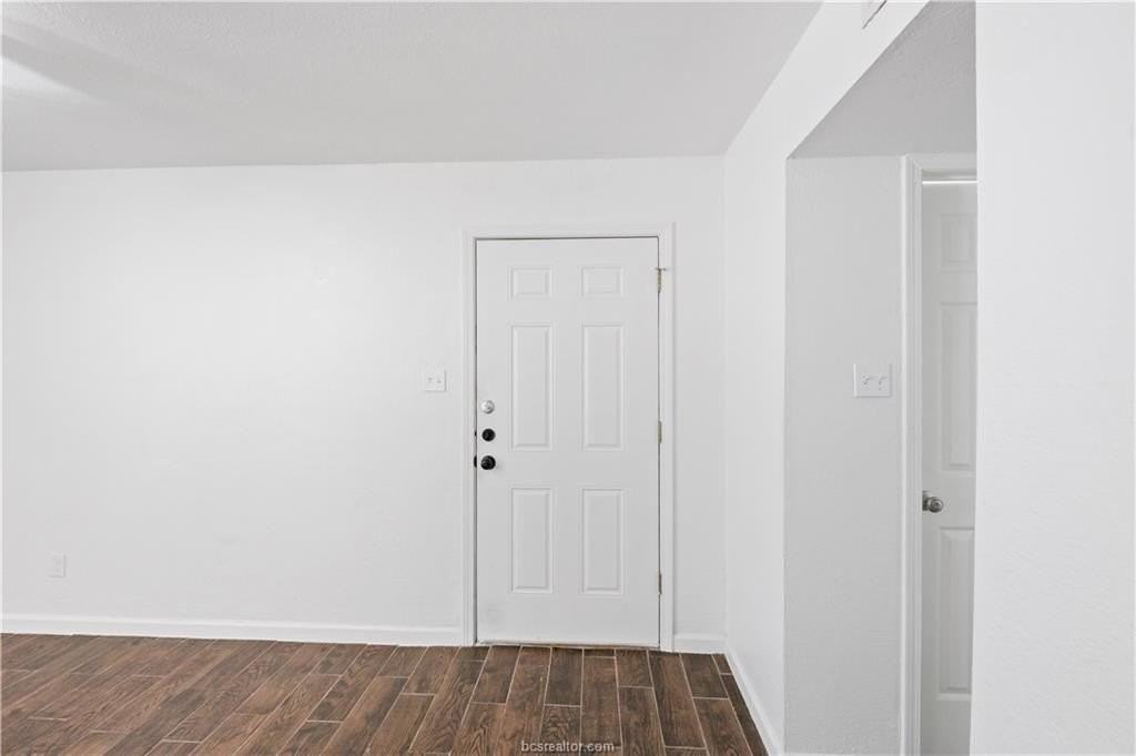 1503 Alpine Cir #A - Photo 4 of 18