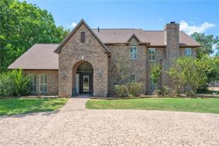 1003 Carmel Pl - Photo 1 of 1