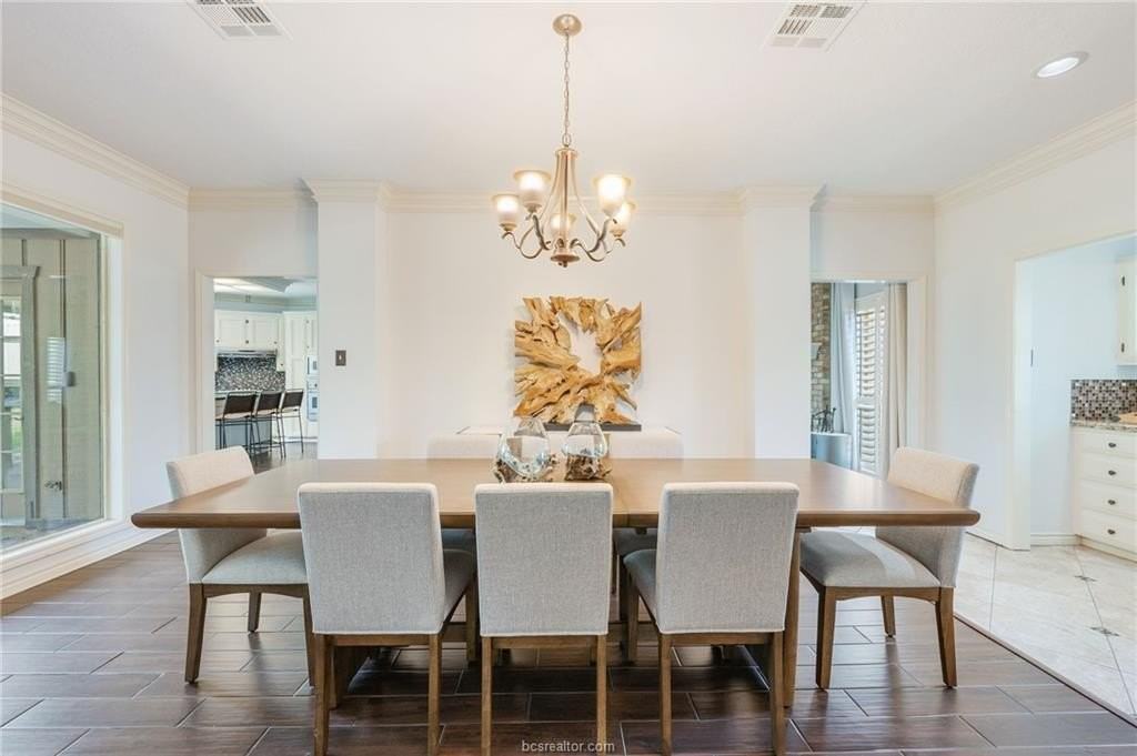 1003 Carmel Pl - Photo 7 of 27