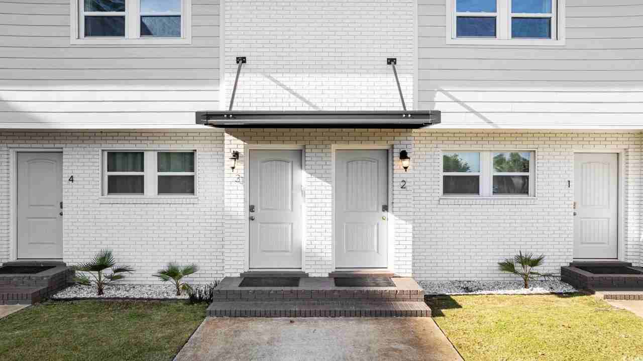 409 17th Avenue North - Photo 2 of 18