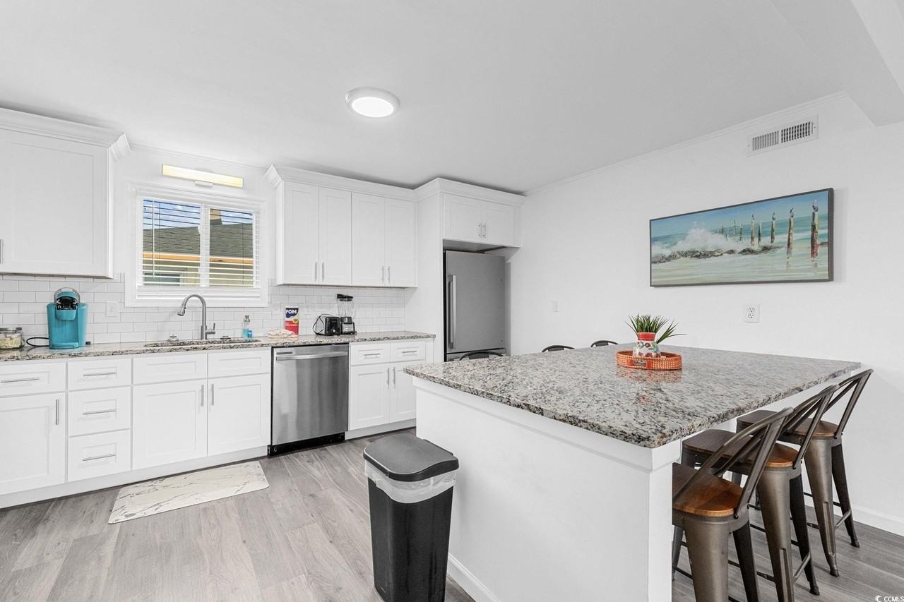 409 17th Avenue North - Photo 3 of 18