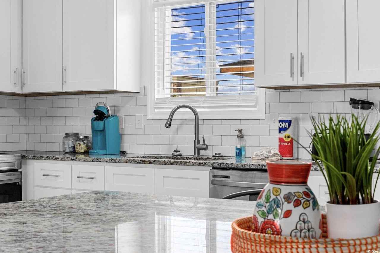 409 17th Avenue North - Photo 5 of 18