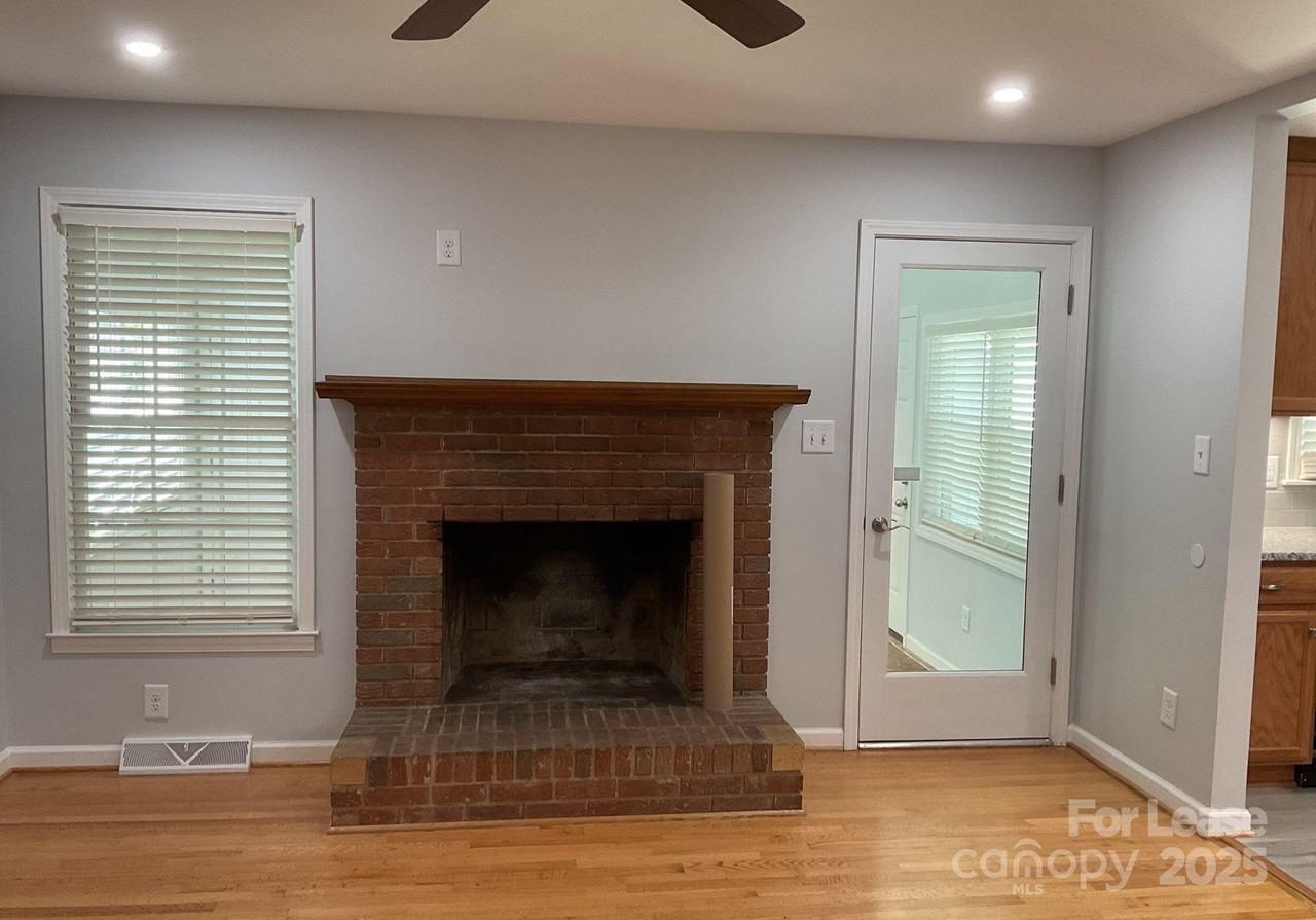 1308 Princeton Avenue - Photo 5 of 14