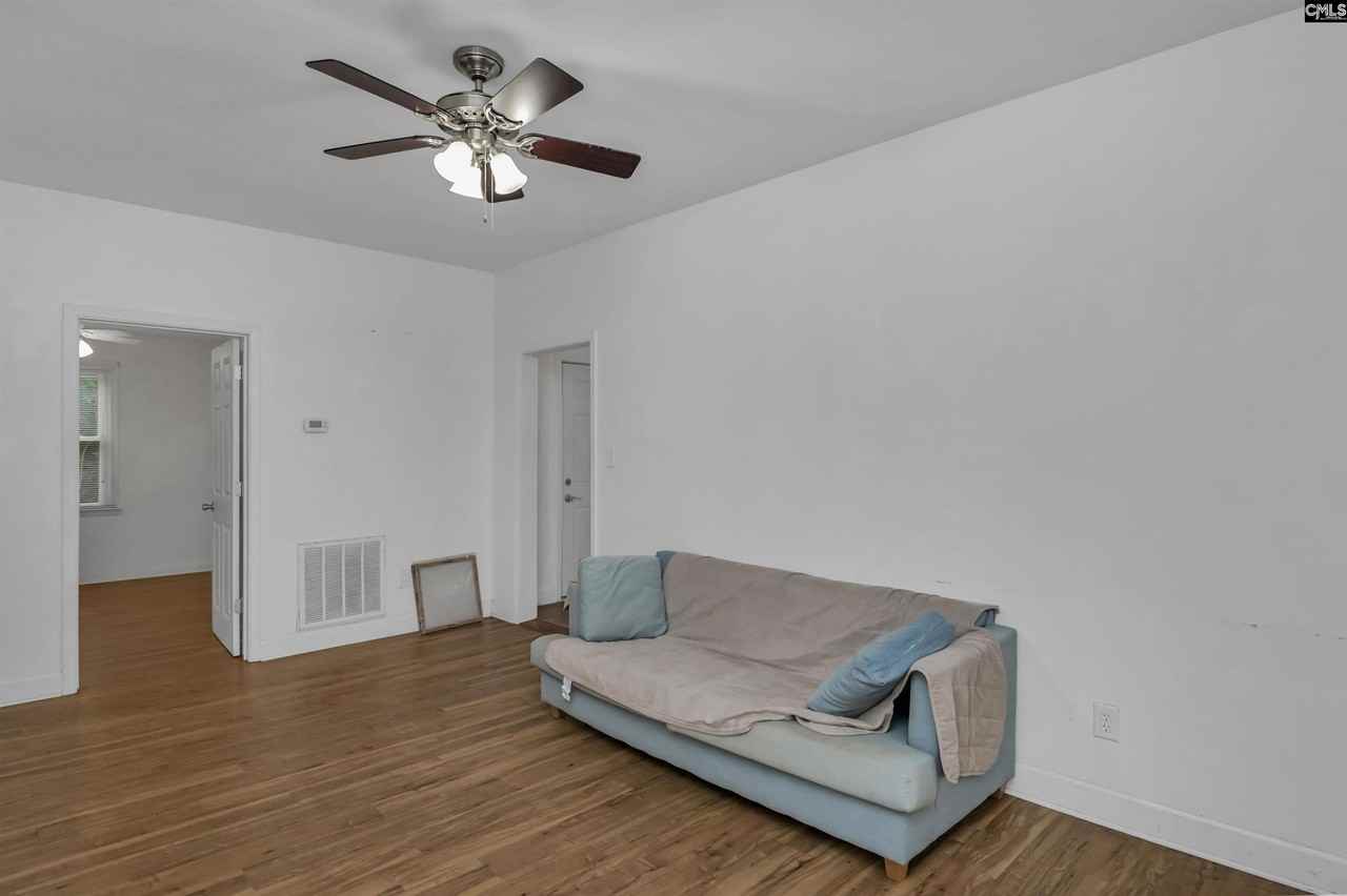 841 Ohio St - Photo 5 of 27