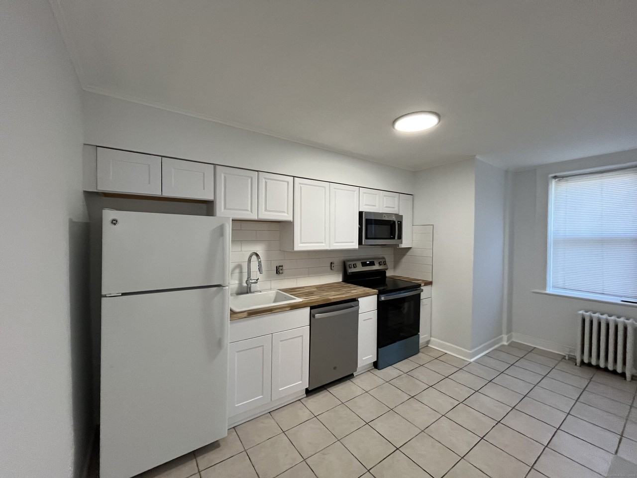 82 Forest Street #A2 - Photo 3 of 18